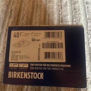 Birkenstock Arizona Sandals size 40 taupe NWT